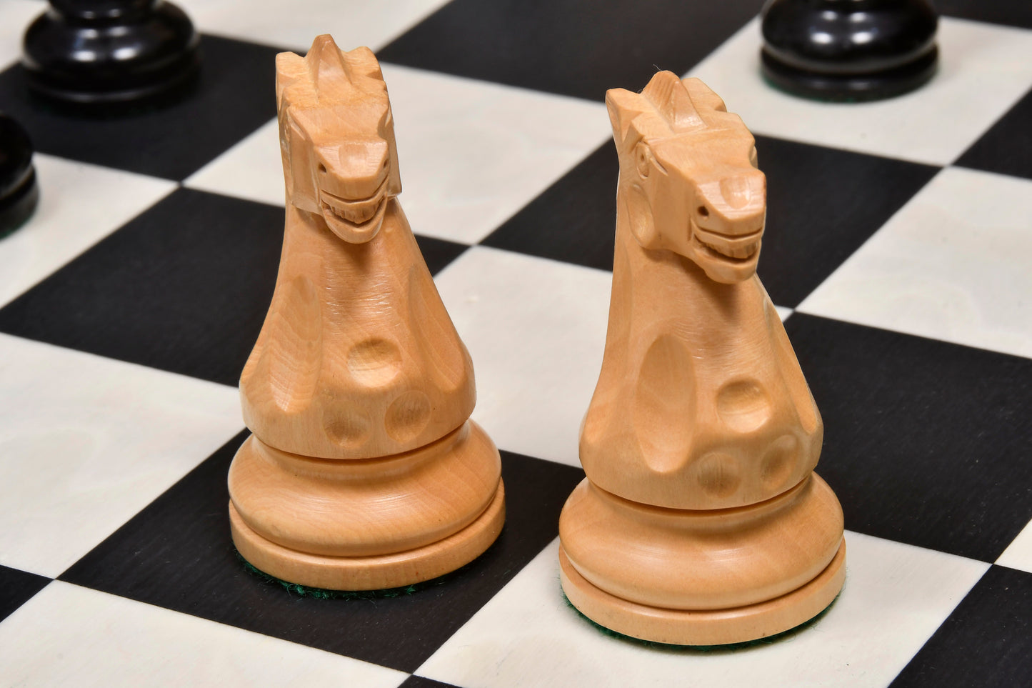 The American Staunton Series Weighted Tournament Chess Pieces in Ebonized Boxwood & Boxwood - 4.1" King