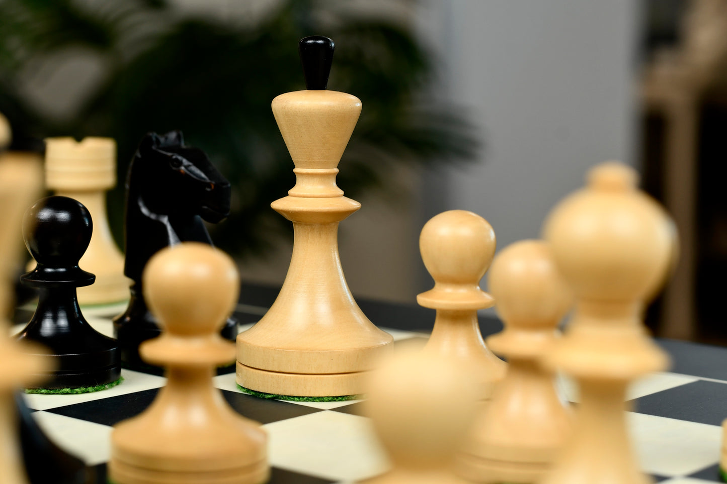 Reproduced Russian (Soviet Era) Series Chess Pieces in Ebonized Boxwood & Natural Boxwood - 3.75" King