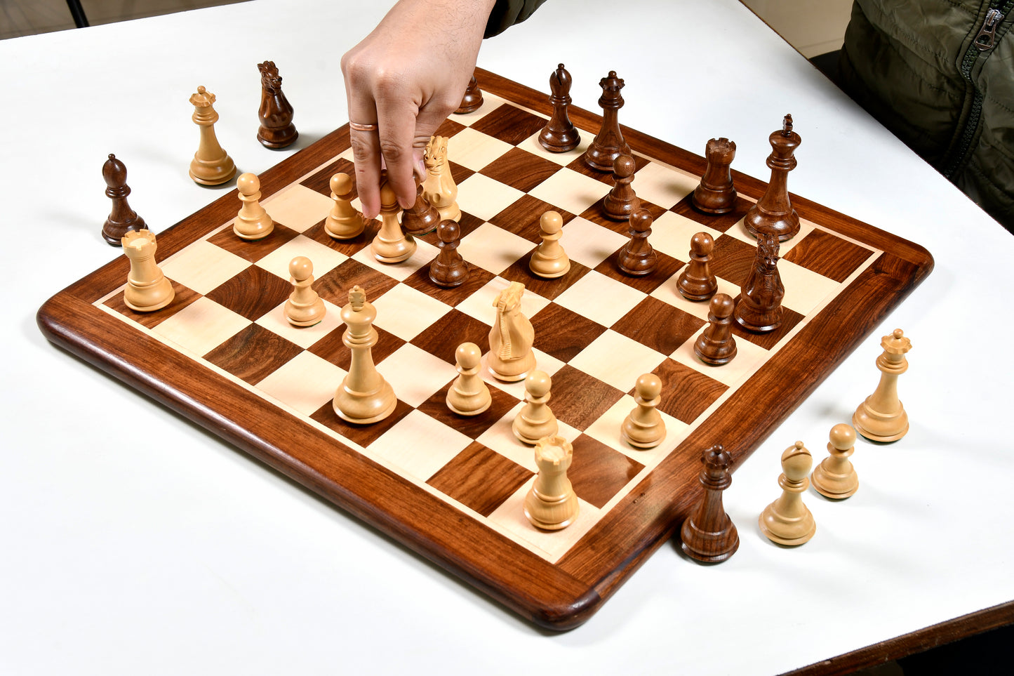 Desert Gold Chess Set in Sheesham & Boxwood with Wooden Board - 4.0" King