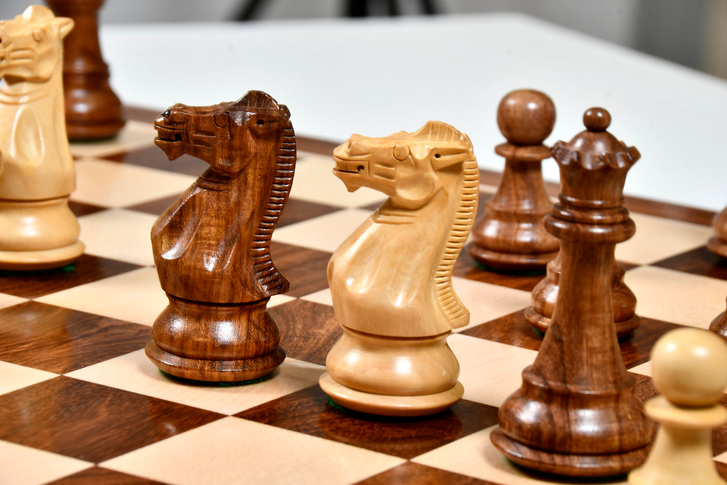 Desert Gold Chess Set in Sheesham & Boxwood with Wooden Board - 4.0" King