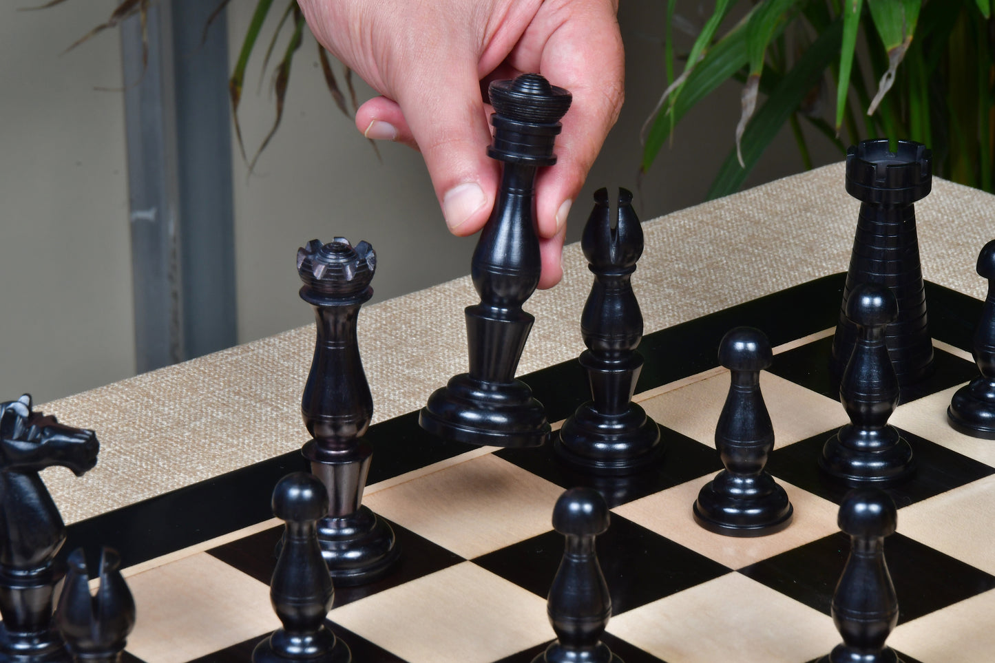 The Grand Divan Chess Pieces from the Famous Simpson's-in-the-Strand in Ebony & Boxwood - 4.2" King