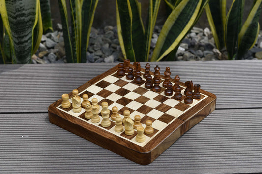 Travel Chess Set aka Magnetic Chess Set: Every Journey's King