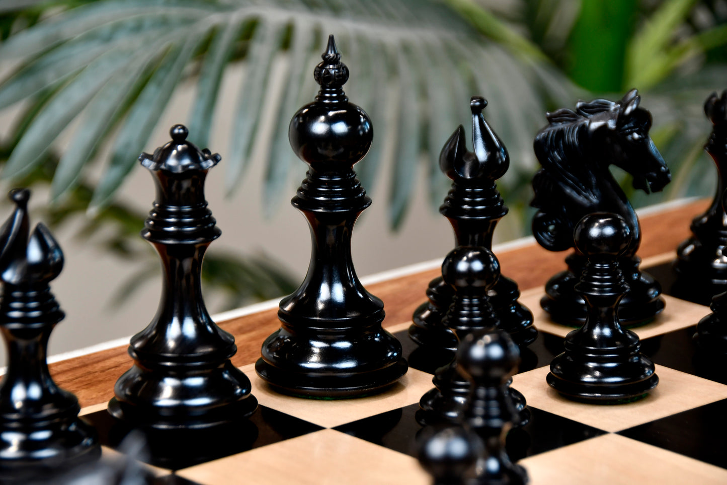 The Admiral Series II Staunton Chess Pieces in Ebony Wood & Box Wood - 4.5" King