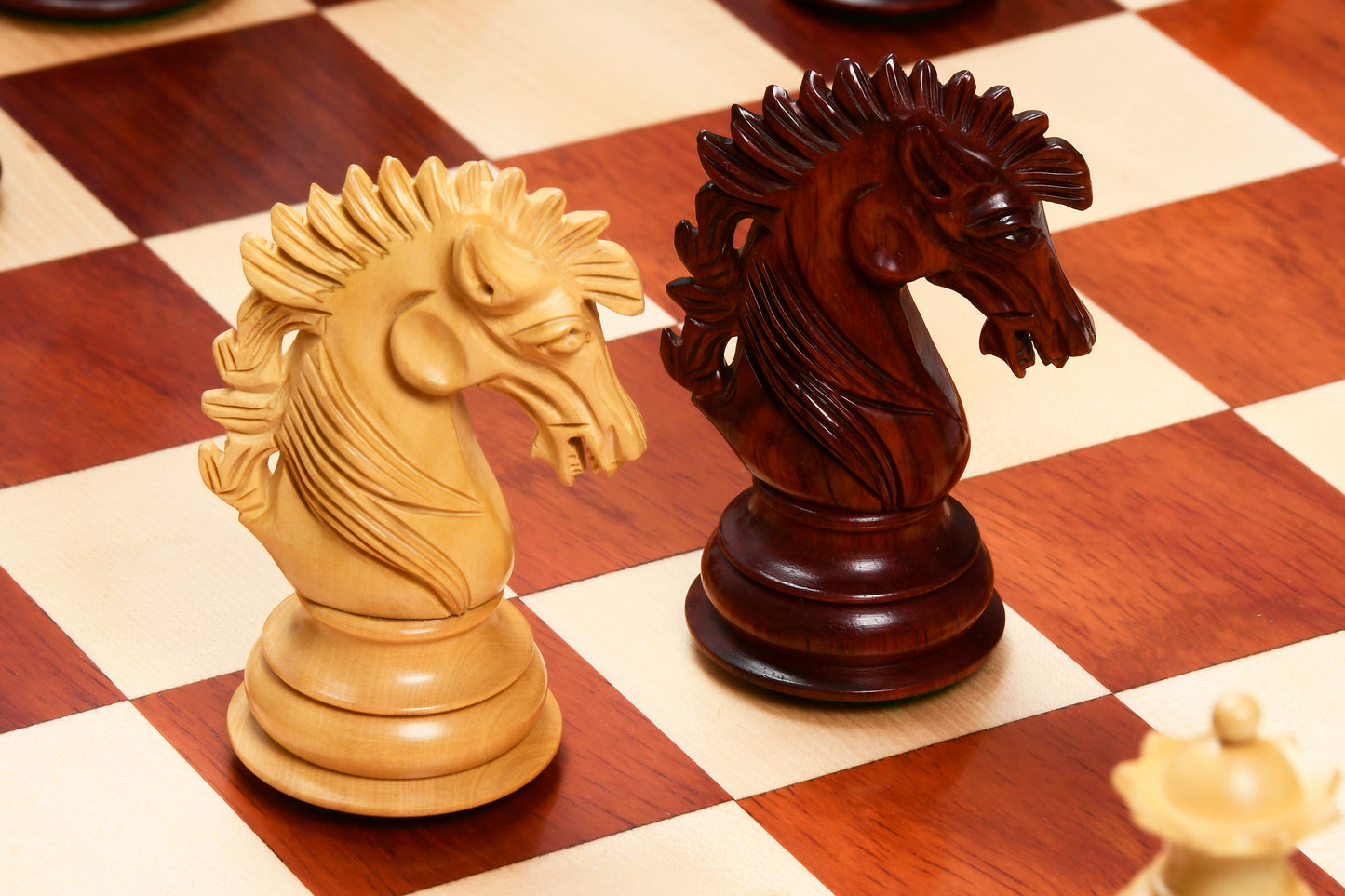 The Ruffian American Series Staunton Chess Pieces in Budrosewood &nbsp; / Box Wood - 4.8" King