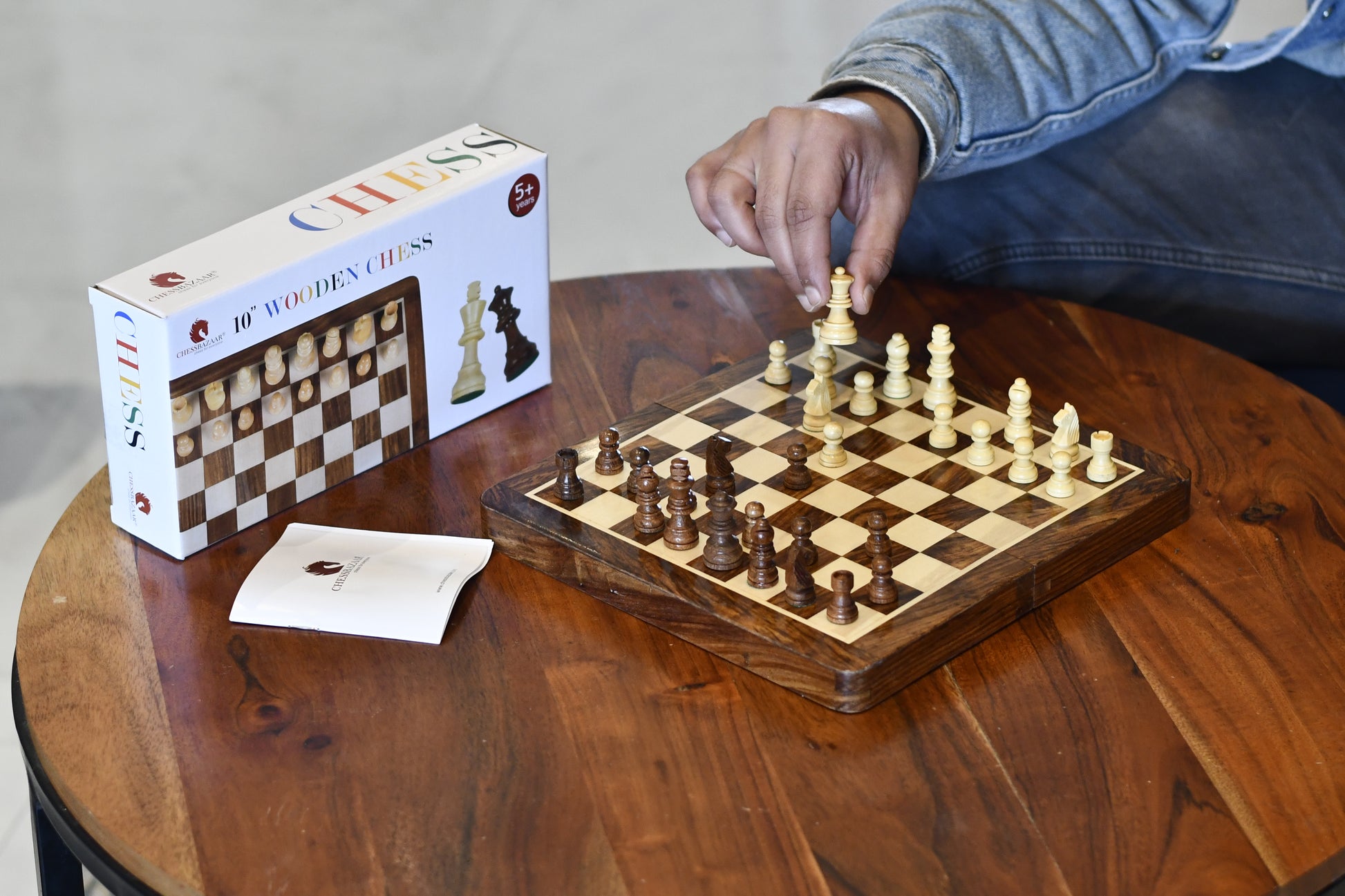 portable 10" magnetic chess set in Sheesham & Maple