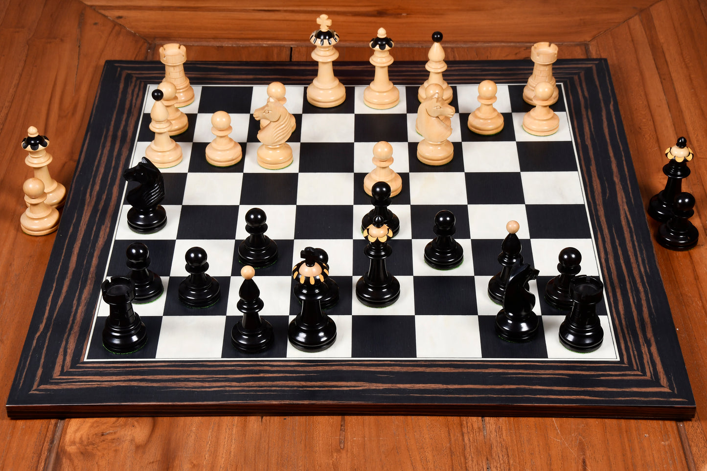 The 1935 Warsaw Capablanca Simultaneous Chess Set Reproduction in Ebony and Boxwood - 3.8" King