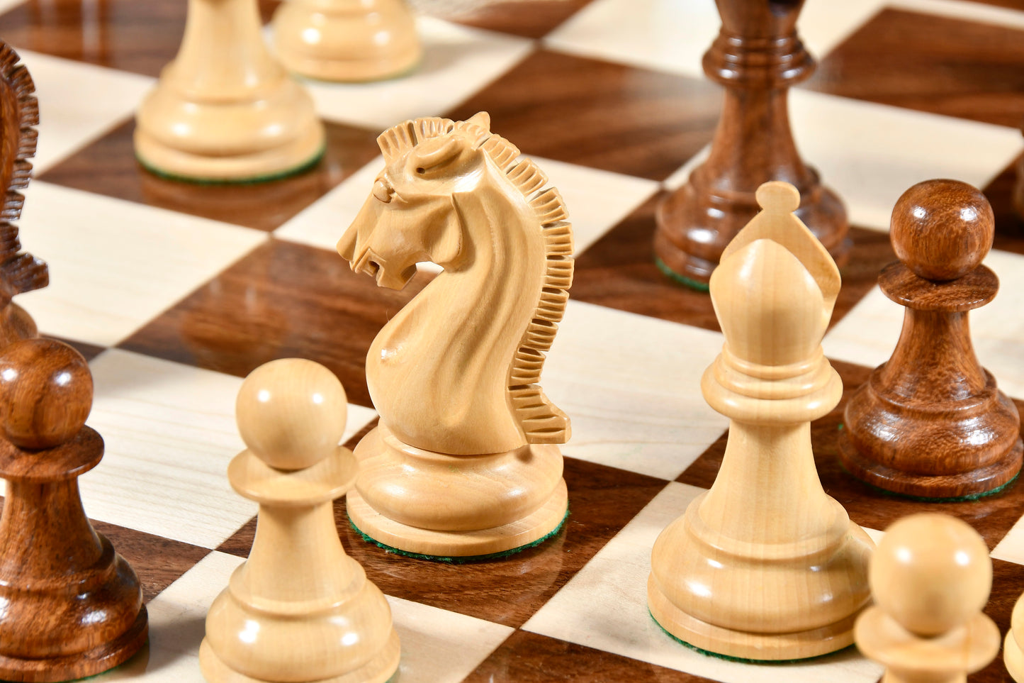 The Craftsman Knight Staunton Chess Pieces in Sheesham Wood & Boxwood - 3.9" King