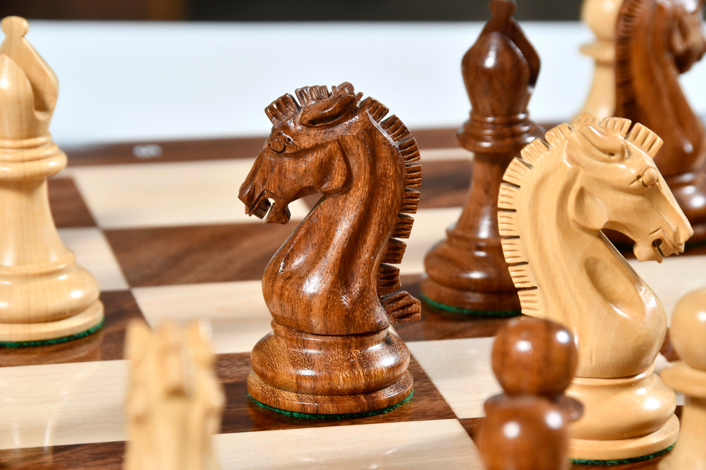 The Craftsman Knight Staunton Chess Pieces in Sheesham Wood & Boxwood - 3.9" King