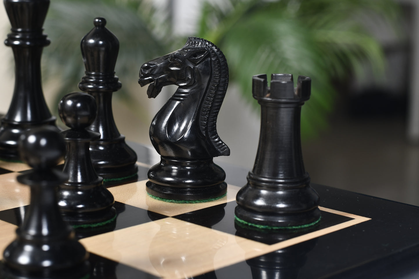 The Elgin Marble Knight Staunton Weighted Chess Pieces in Genuine Ebony Wood and Boxwood - 4.0 inch King