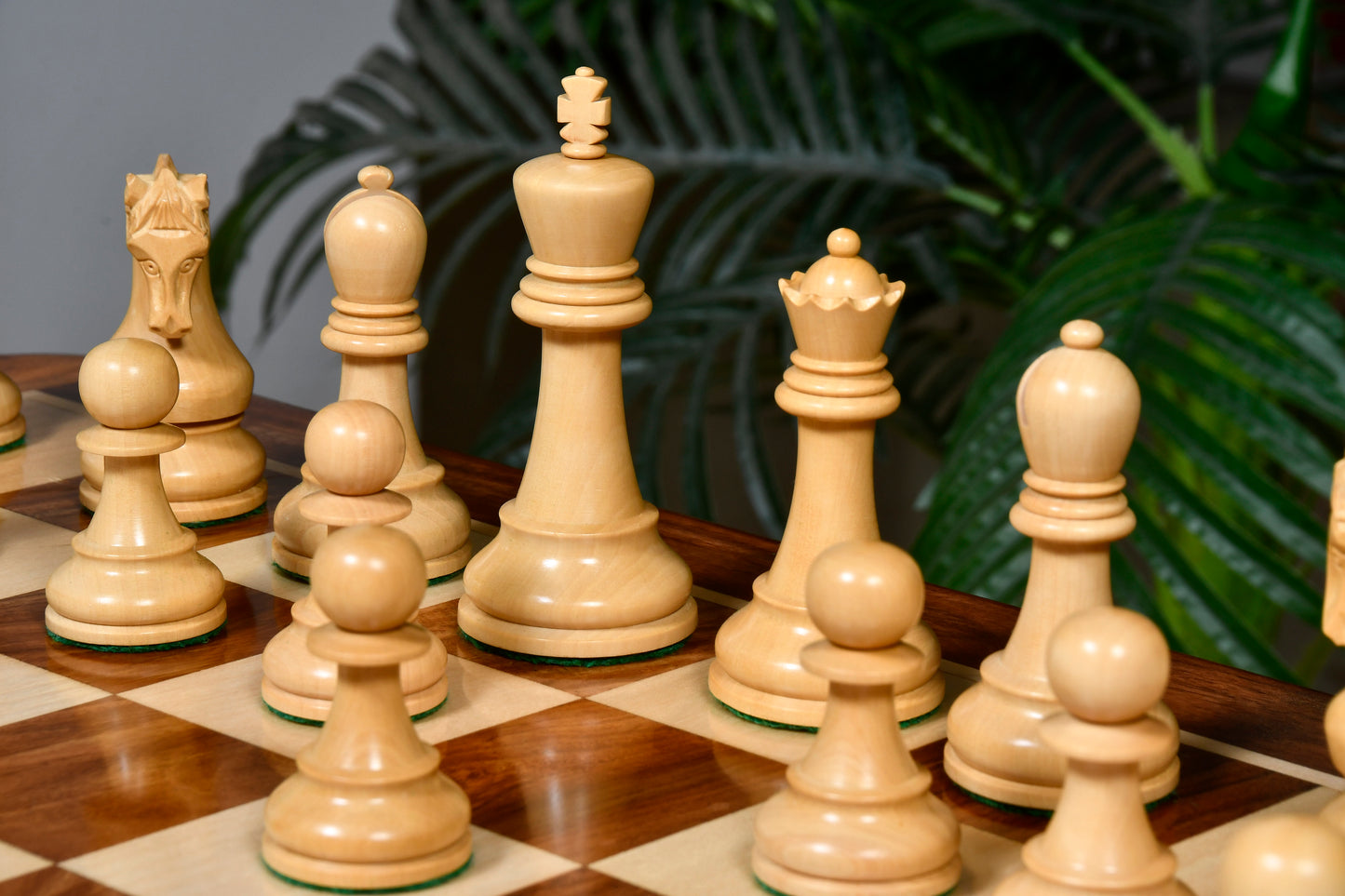 The Leningrad Club-Sized Wooden Chess Pieces in Sheesham Wood (Golden Rosewood) & Boxwood- 4.0" King