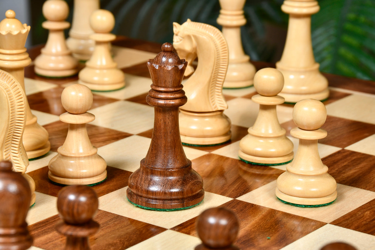 The Leningrad Club-Sized Wooden Chess Pieces in Sheesham Wood (Golden Rosewood) & Boxwood- 4.0" King