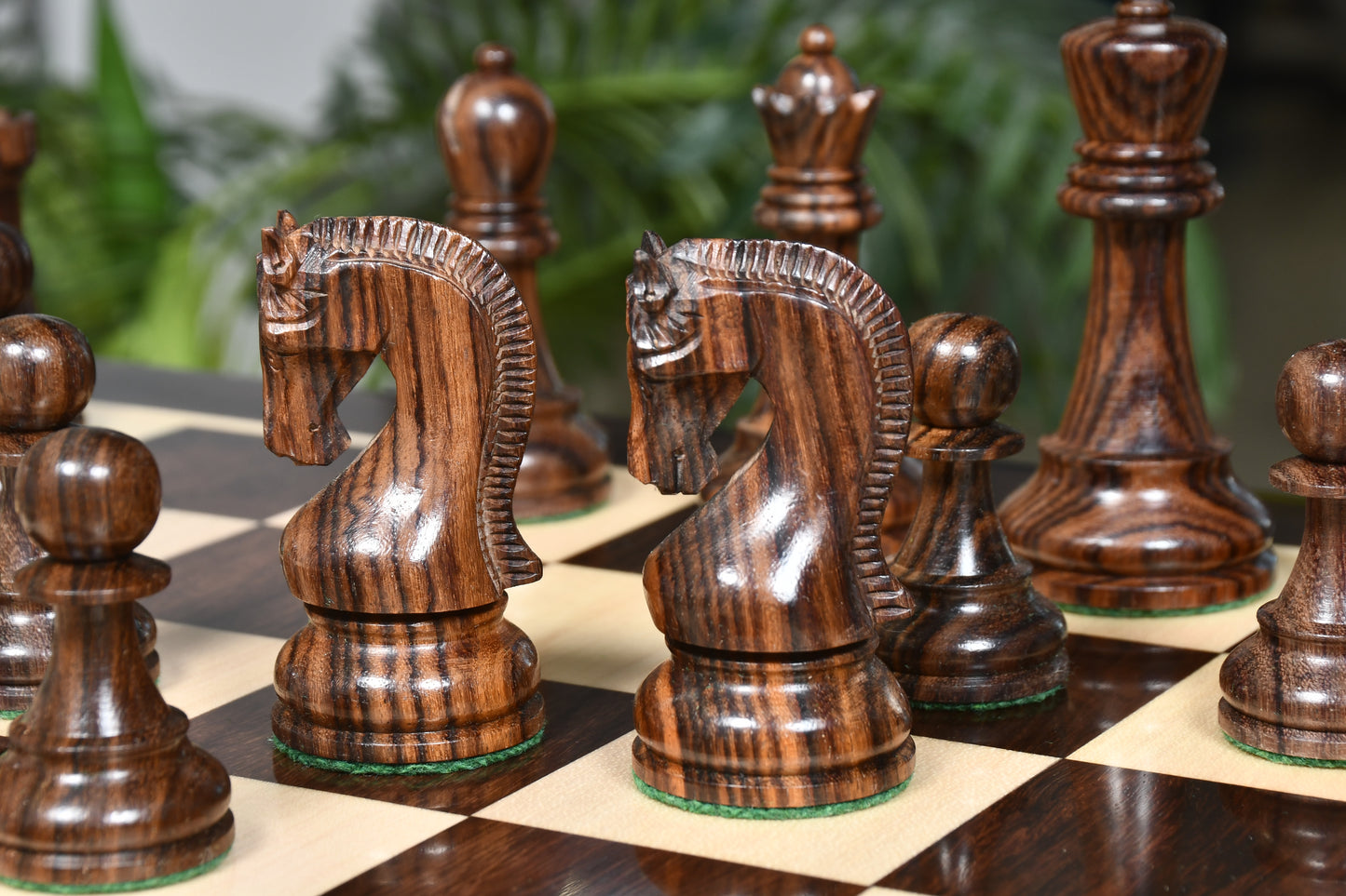 The Leningrad Club-Sized Wooden Chess Pieces in Indian Rosewood & Boxwood- 4.0" King
