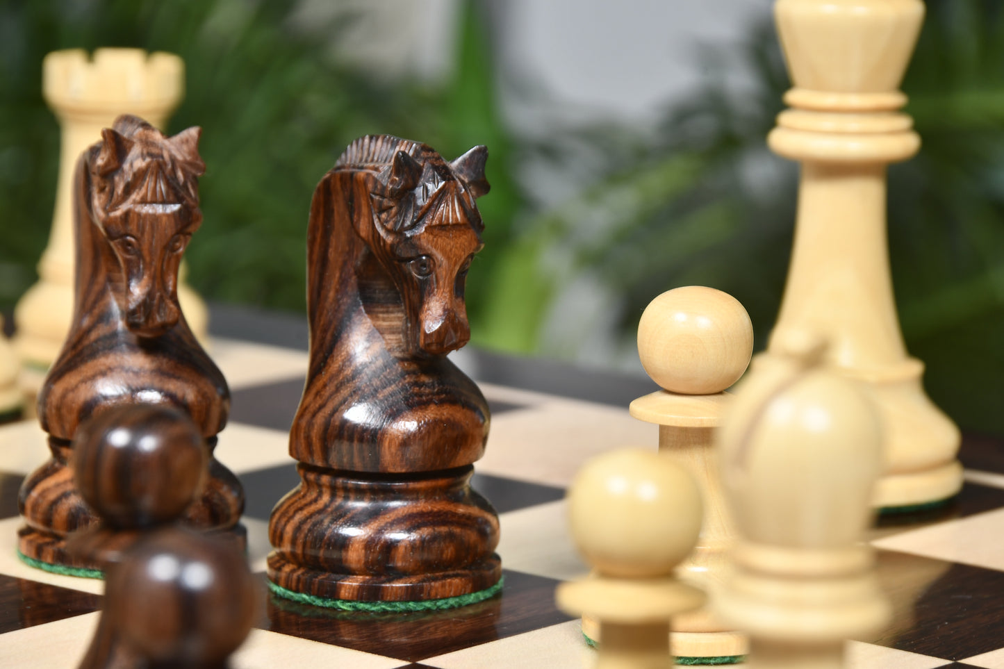 The Leningrad Club-Sized Wooden Chess Pieces in Indian Rosewood & Boxwood- 4.0" King