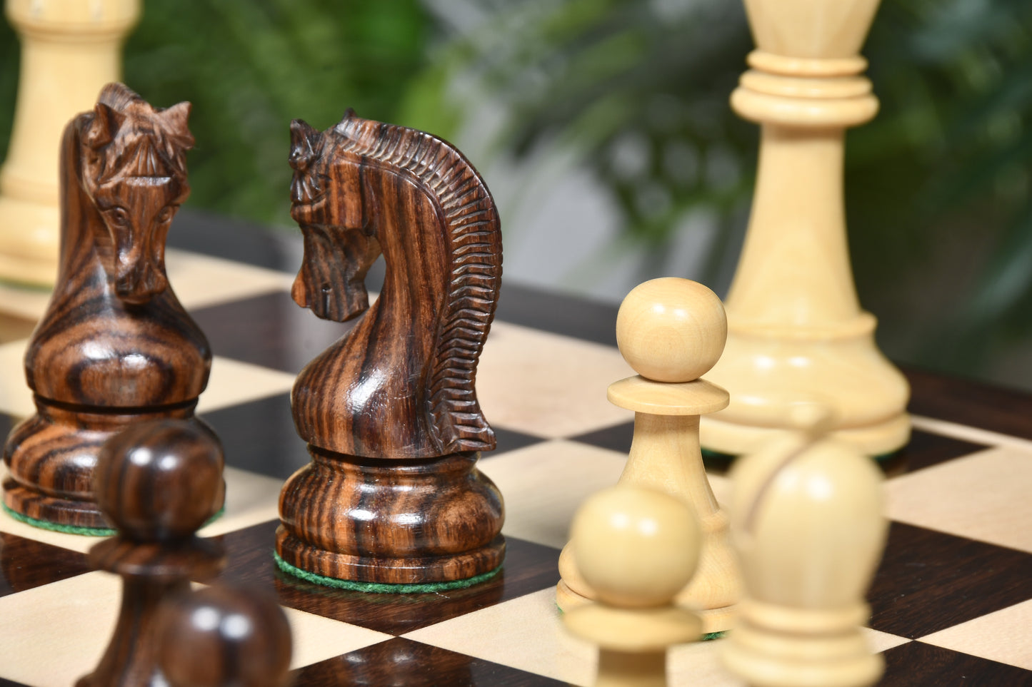 The Leningrad Club-Sized Wooden Chess Pieces in Indian Rosewood & Boxwood- 4.0" King
