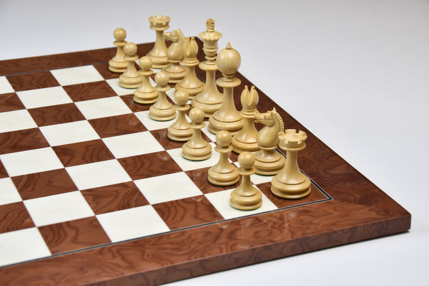 Reproduced 3.5" King Size William Hamlett Wooden Chess Pieces in Bud Rosewood/ Boxwood