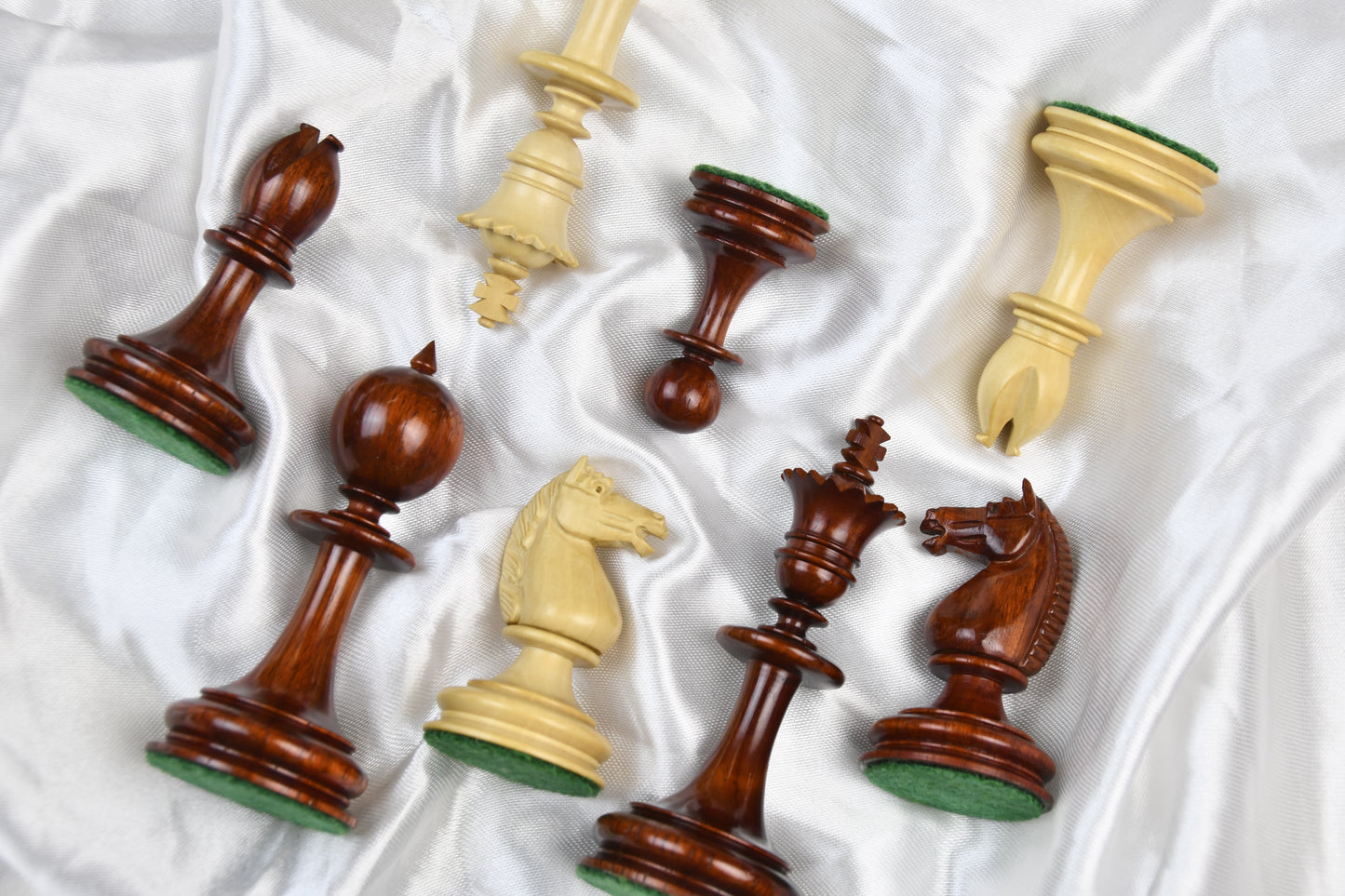 Reproduced 3.5" King Size William Hamlett Wooden Chess Pieces in Bud Rosewood/ Boxwood