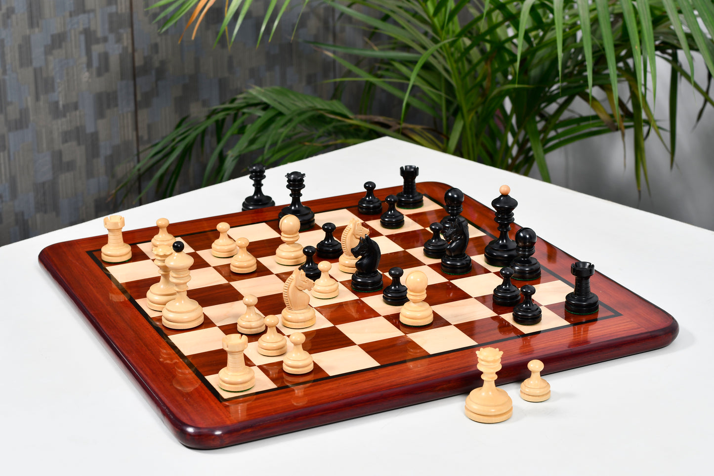 Repro Vintage 1930 German Knubbel Chess Pieces in Ebonized/Boxwood - 3" King with Board