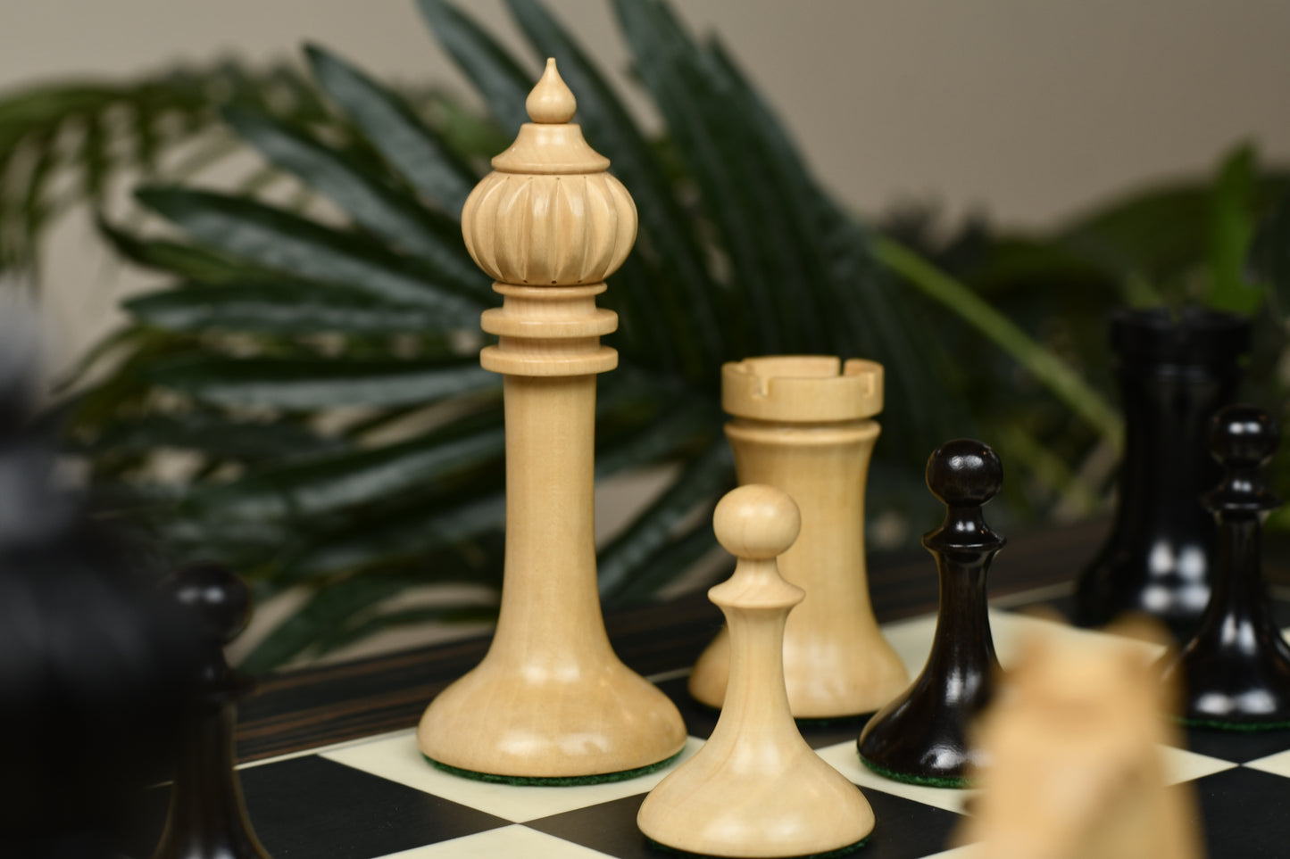 Reproduced 1910 Circa Lasker–Schlechter World Championship Chessmen in Genuine Ebony Wood & Boxwood - 4.5" King