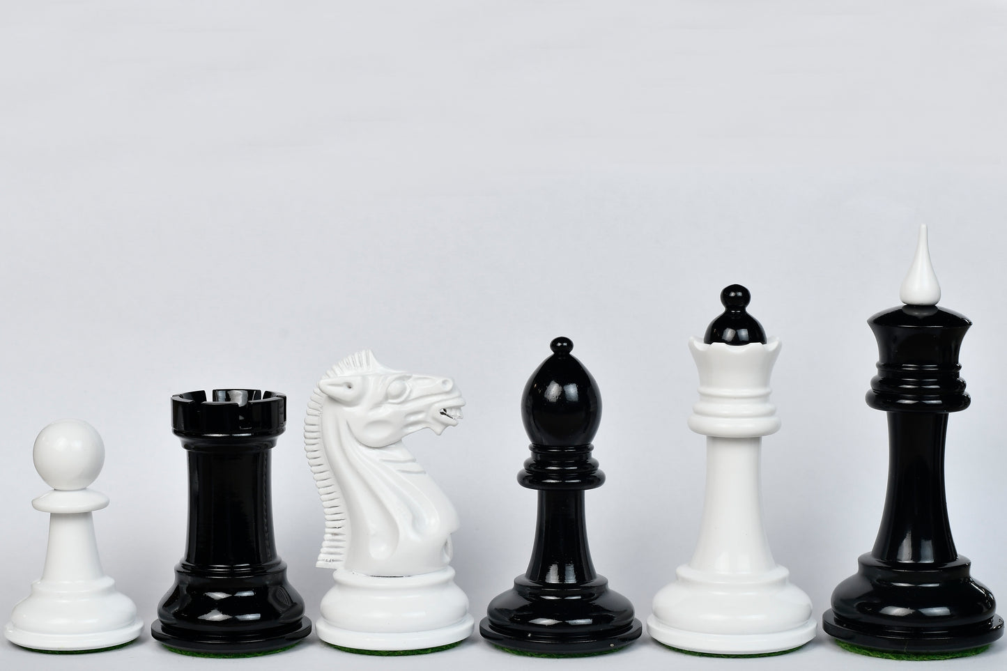 Reproduced 1940 Soviet Club Chess Set in Ebony & Ivory White - 4.0" King