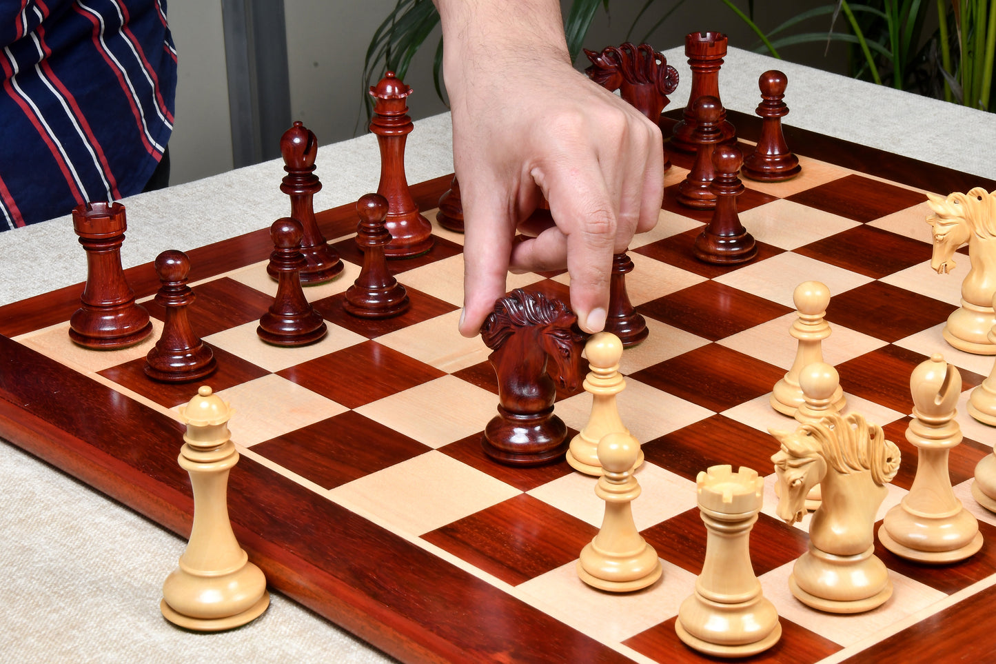 The Pegasus Series Artisan Staunton Chess Pieces ver 2.0 in Bud Rosewood and Boxwood - 4.6" King