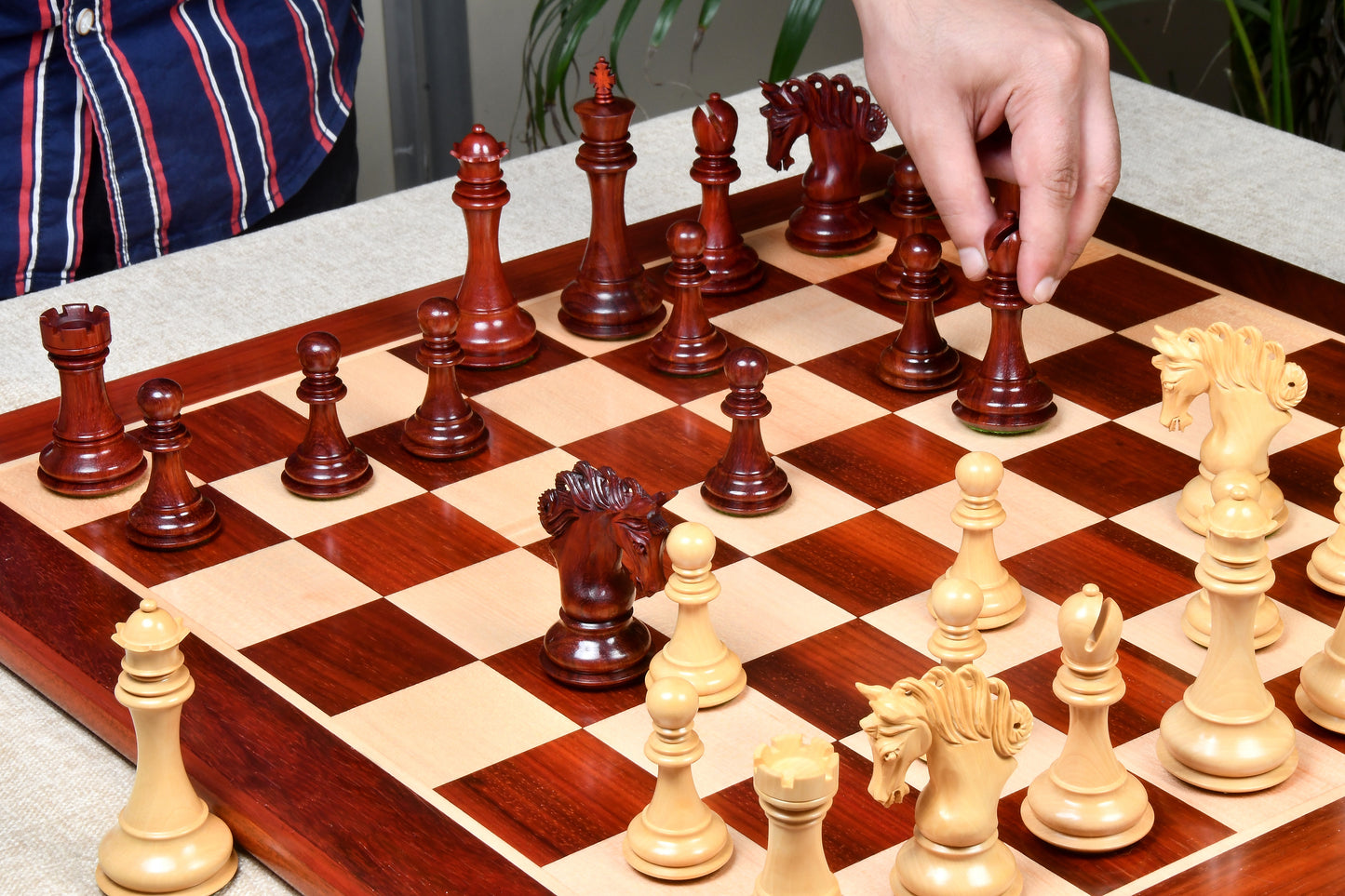 The Pegasus Series Artisan Staunton Chess Pieces ver 2.0 in Bud Rosewood and Boxwood - 4.6" King