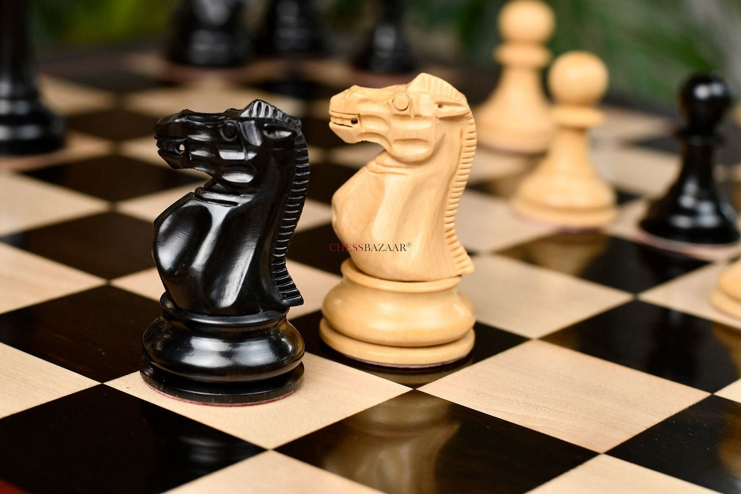 The Staunton Series (Jaques Pattern) Chess Set in Ebony & Boxwood with Board - 3.4" King