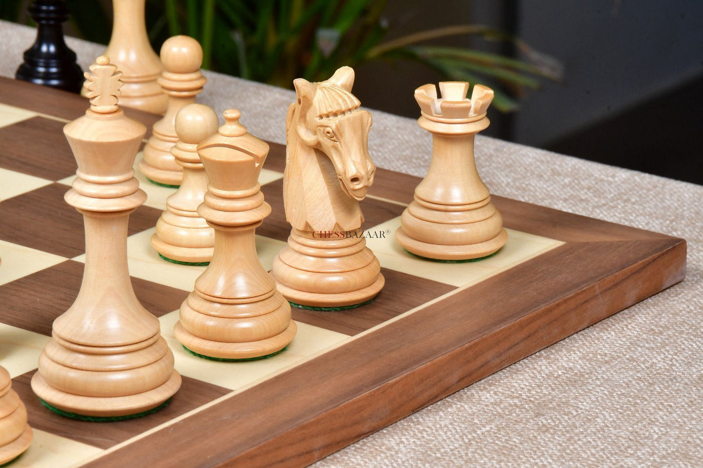 The New Columbian Staunton Series Chess Pieces in Ebony Wood & Box wood - 3.8" King