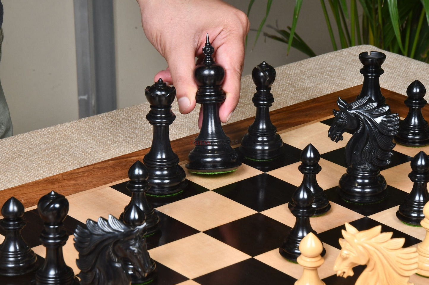 The Sher-E-Punjab Series Chess Pieces in Ebony Wood / Box Wood - 4.6" King