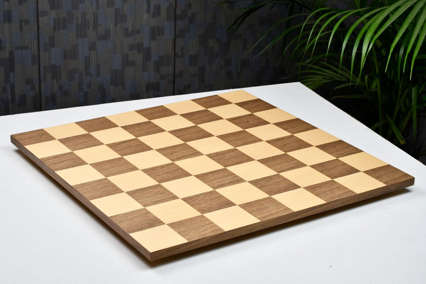 Minimalist Walnut Maple Wooden Chess Board Matte Finish Borderless Chess Board 19" - 60 mm