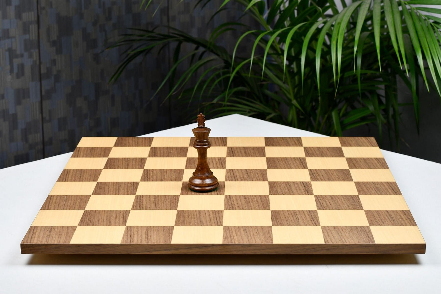 Minimalist Walnut Maple Wooden Chess Board Matte Finish Borderless Chess Board 19" - 60 mm