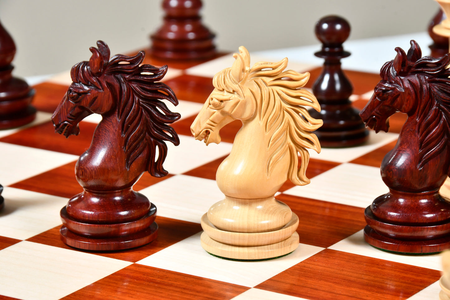 CB Wild Stallion Luxury Chess Pieces in Bud Rosewood & Boxwood - 4.4" King