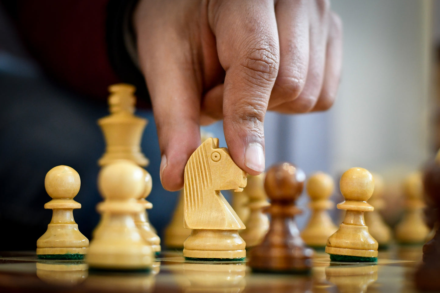 travel size chess knight pieces in Maple