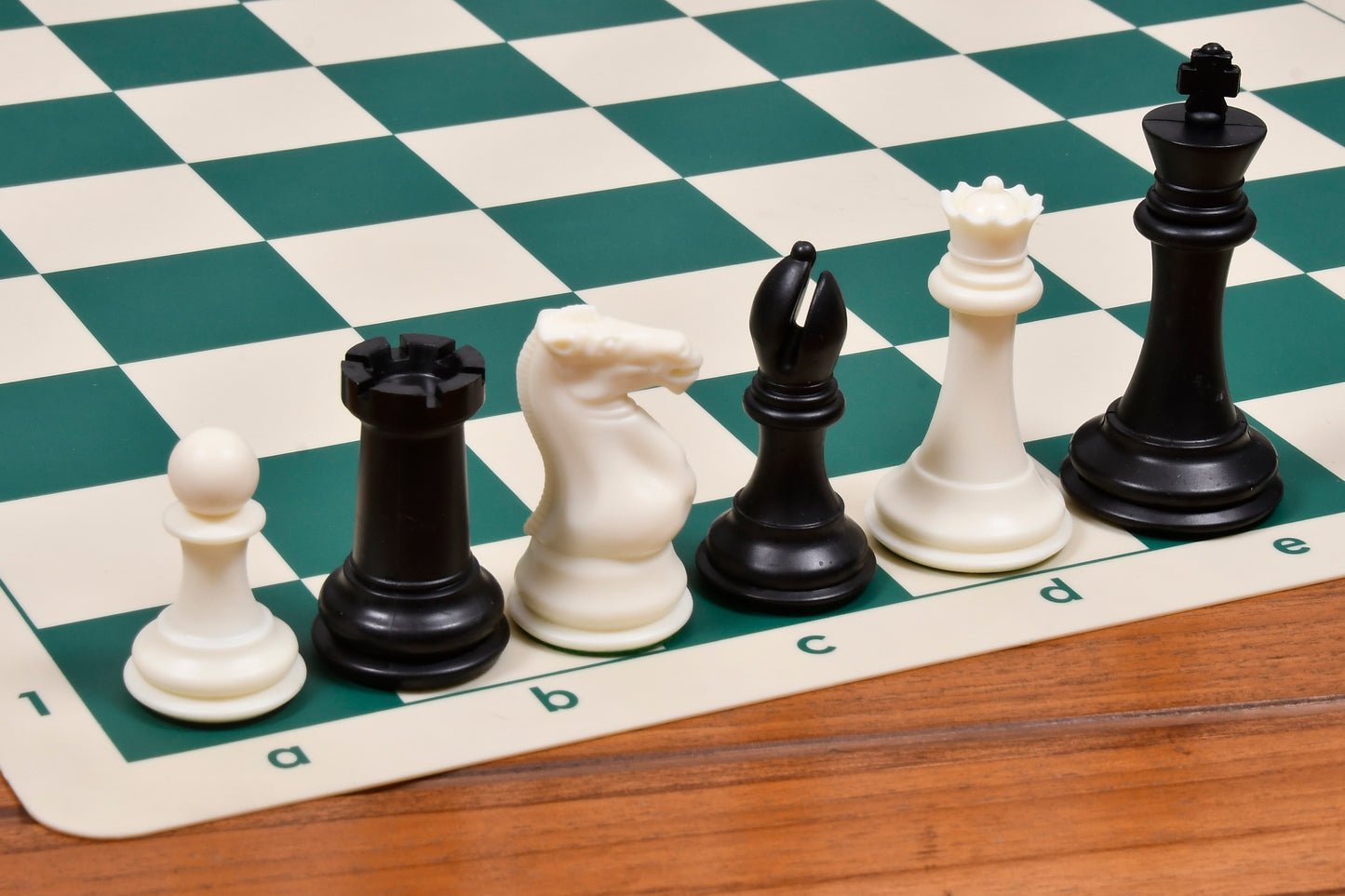 The Superior Staunton Series Quadruple Weighted Chess Pieces in Black Dyed & White Solid Plastic - 4.1" King