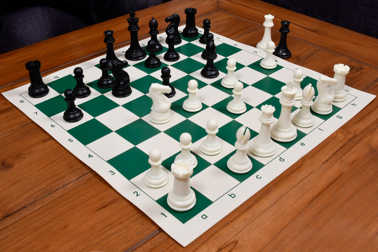 The Superior Staunton Series Quadruple Weighted Chess Pieces in Black Dyed & White Solid Plastic - 4.1" King