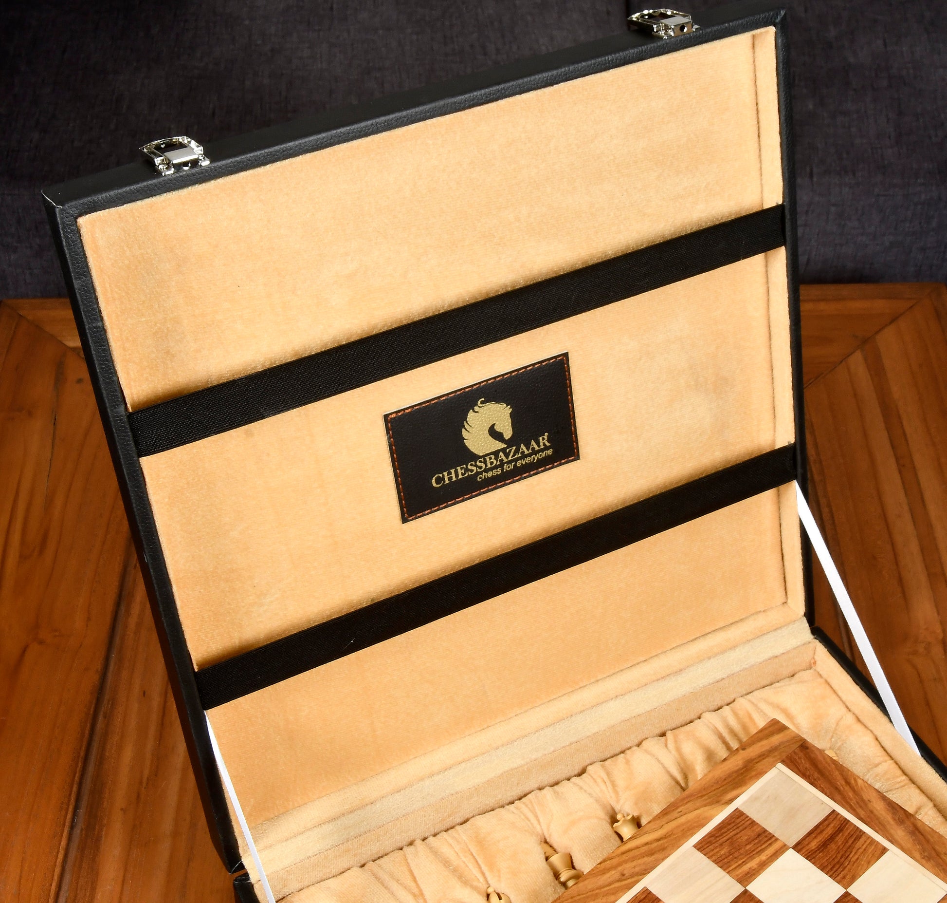 19 Stained Beech Staunton Analysis Chess Set with Storage Box