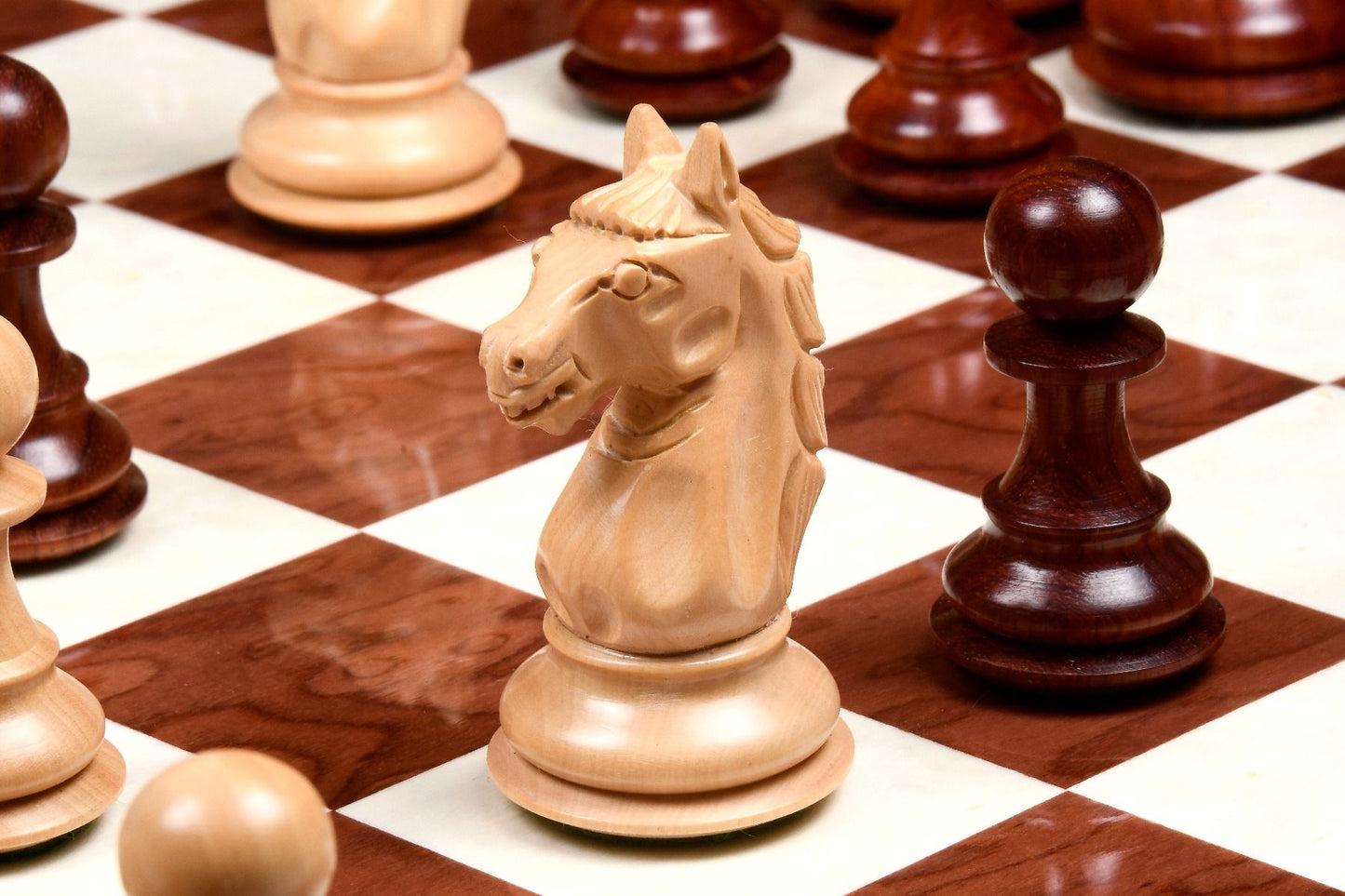 Alban Series Chess Pieces in Bud Rosewood/Boxwood - 4.0" King with Board