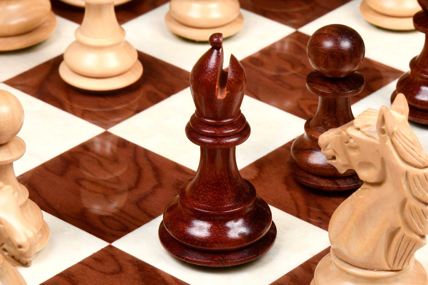 Alban Series Chess Pieces in Bud Rosewood/Boxwood - 4.0" King with Board