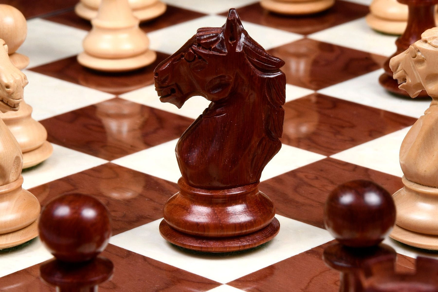Alban Series Chess Pieces in Bud Rosewood/Boxwood - 4.0" King with Board