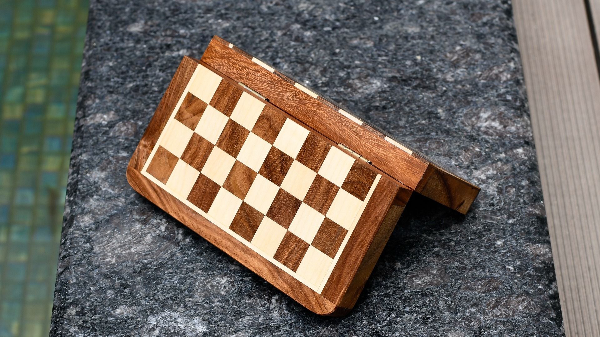 Travel Series Foldable Magnetic chess board in Sheesham & Maple - 7