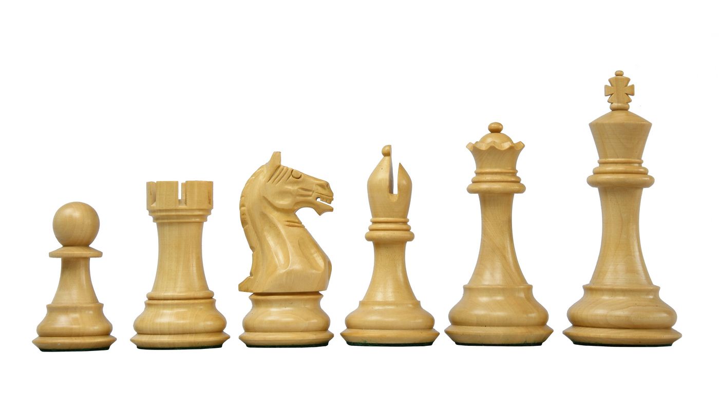 Staunton Chess Pieces in Boxwood